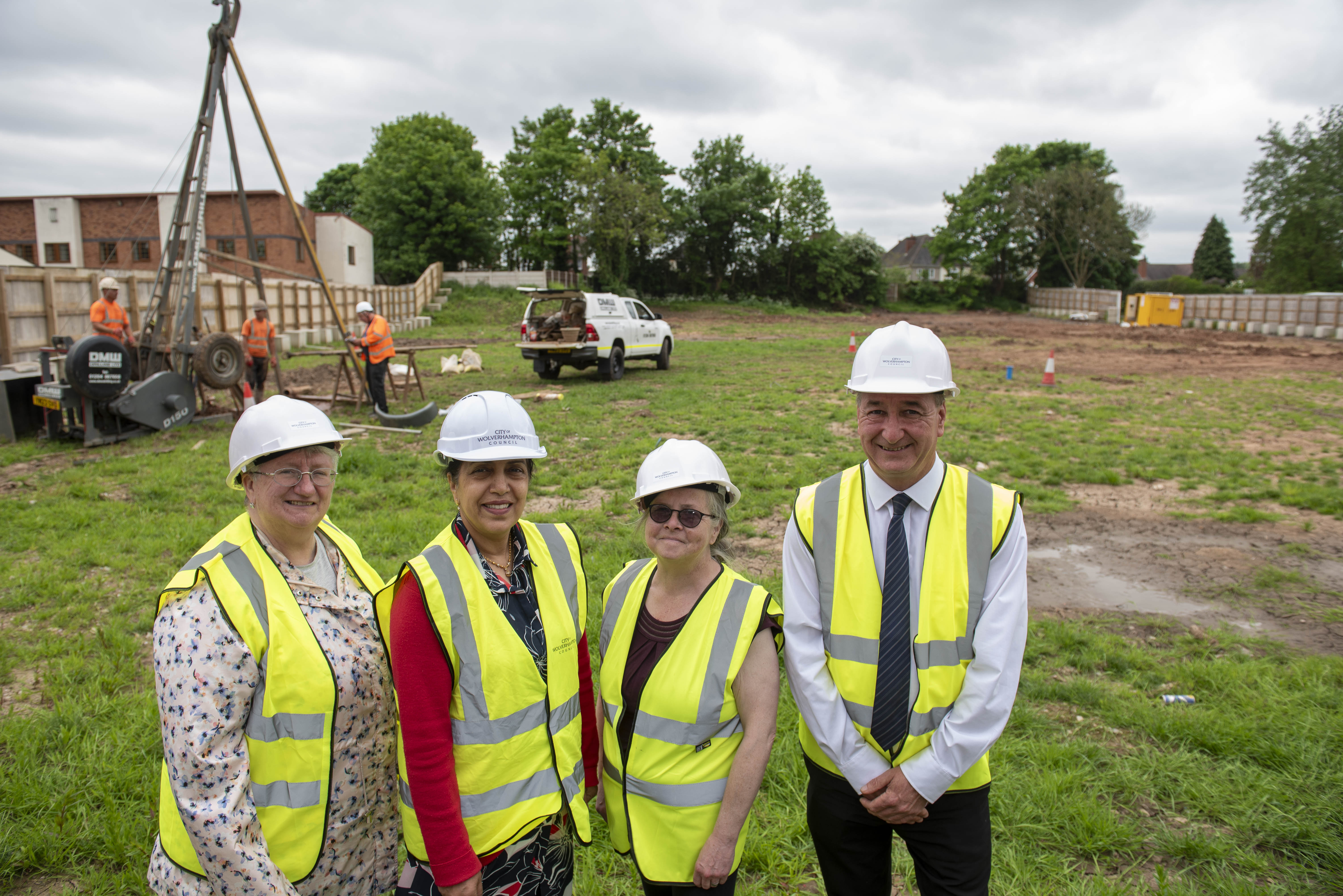 From L-R: Marie Lane, Chair of the Patient Participation Group; Cllr Jasbir Jaspal, Cabinet Member for Adults and Wellbeing, Tracy Dunne, Chair of the Rakegate Tenants and Residents Association, and Cllr Steve Evans, Deputy Leader and Cabinet Member for Housing, observe the start of the site investigation works at the Oxley site.